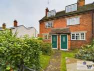 Main Photo of a 3 bedroom  Cottage to rent