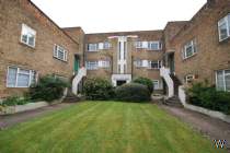 Main Photo of a 2 bedroom  Flat to rent