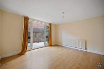 Main Photo of a 2 bedroom  Apartment for sale