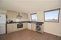 Main Photo of a 2 bedroom  Flat to rent