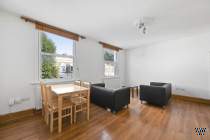 Main Photo of a 3 bedroom  Maisonette to rent