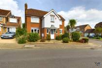 Main Photo of a 4 bedroom  Detached House for sale