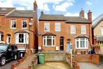 Main Photo of a 3 bedroom  Semi Detached House to rent