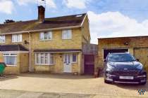 Main Photo of a 4 bedroom  Semi Detached House for sale