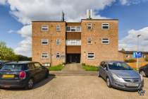 Main Photo of a 1 bedroom  Apartment for sale