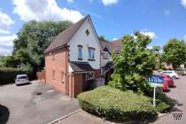 Main Photo of a 3 bedroom  End of Terrace House for sale