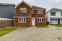 Main Photo of a 4 bedroom  Detached House for sale