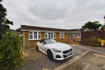 Main Photo of a 4 bedroom  Detached Bungalow for sale