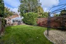 Main Photo of a 4 bedroom  Detached House for sale