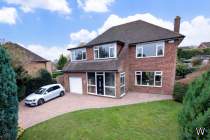 Main Photo of a 4 bedroom  Detached House for sale