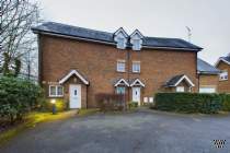 Main Photo of a 3 bedroom  Maisonette to rent