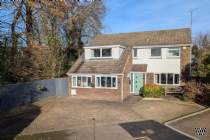 Main Photo of a 4 bedroom  Detached House for sale