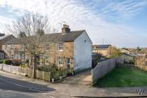 Main Photo of a 2 bedroom  End of Terrace House for sale