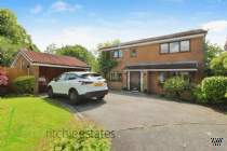 Main Photo of a 4 bedroom  Detached House for sale