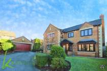 Main Photo of a 4 bedroom  Detached House for sale