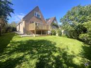 Main Photo of a 3 bedroom  Detached House for sale