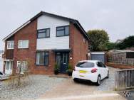 Main Photo of a 3 bedroom  Semi Detached House for sale