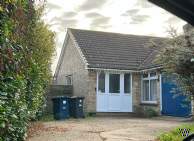 Main Photo of a 3 bedroom  Detached Bungalow to rent