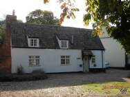 Main Photo of a 2 bedroom  Cottage to rent