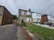 Main Photo of a 4 bedroom  Semi Detached House for sale