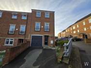 Main Photo of a 3 bedroom  Town House to rent