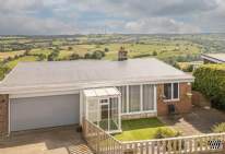 Main Photo of a 4 bedroom  Detached House for sale