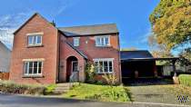 Main Photo of a 5 bedroom  Detached House for sale