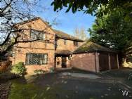 Main Photo of a 4 bedroom  Detached House for sale