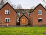 Main Photo of a 4 bedroom  Detached House to rent