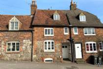 Main Photo of a 2 bedroom  Terraced House for sale