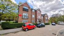 Main Photo of a 1 bedroom  Flat for sale