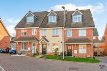 Main Photo of a 3 bedroom  Terraced House for sale