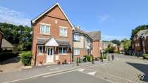 Main Photo of a 3 bedroom  End of Terrace House for sale