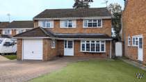 Main Photo of a 4 bedroom  Detached House for sale