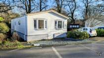 Main Photo of a 2 bedroom  Park Home for sale