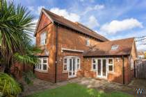 Main Photo of a 4 bedroom  Semi Detached House for sale