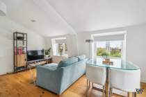 Main Photo of a 1 bedroom  Flat for sale