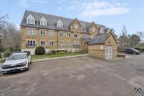 Main Photo of a 2 bedroom  Flat for sale