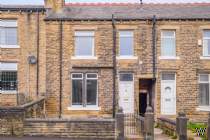 Main Photo of a 2 bedroom  Terraced House for sale