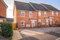 Main Photo of a 3 bedroom  End of Terrace House for sale