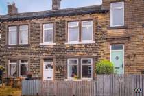 Main Photo of a 2 bedroom  Terraced House to rent