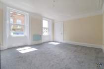 Main Photo of a 3 bedroom  Maisonette for sale