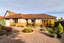 Main Photo of a 3 bedroom  Detached Bungalow for sale