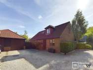 Main Photo of a 4 bedroom  Detached House for sale