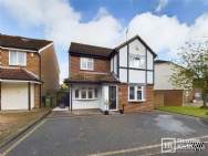 Main Photo of a 4 bedroom  Detached House for sale