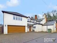 Main Photo of a 4 bedroom  Semi Detached House for sale