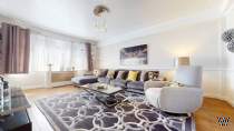 Main Photo of a 3 bedroom  Flat for sale