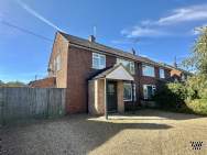 Main Photo of a 4 bedroom  Semi Detached House for sale