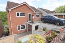 Main Photo of a 5 bedroom  Detached House to rent