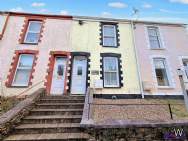 Main Photo of a 2 bedroom  Terraced House for sale